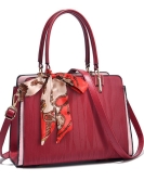 Red bag mother model large -capacity middle -aged handbag fashion wedding bag mother -in -law messenger women's bag