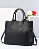 British retro commute large bag women's bag large -capacity hand -lifting mesengers bag soft leather fashion ladies