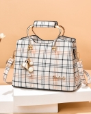 Fashion ladies bag in summer stitching women's bags wild handbladder simplicity shoulder mesengers bag