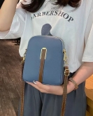 Mobile phone bag female ultra -fire shoulder -shoulder bag summer installation mobile phone light double -layer vertical model fashion small bag tide