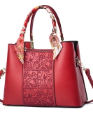 Advanced women's bag embroidered national middle -aged women's bag mothers large -capacity handbags