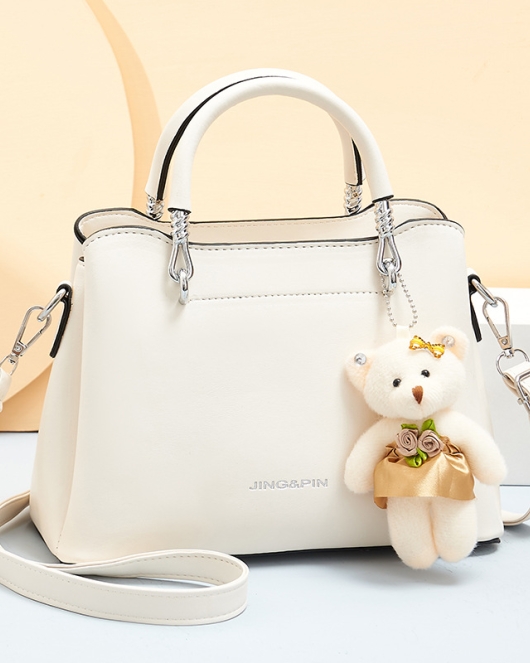 Fashionable handbag women's leisure ladies shoulder bag large -capacity soft leather multi -layer little bear pendant women's bag