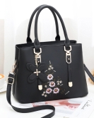 Women's bag summer fashion ladies shoulder mesengers large -capacity hand -in -capacity mother bag