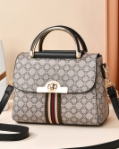 Women's bag small bag women's summer fashion handbag large -capacity retro shoulder messenger bag