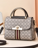 Women's bag small bag women's summer fashion handbag large -capacity retro shoulder messenger bag