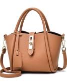 Advanced to give mothers fashion versatile basket girl bag hand -lifting messenger women's bag