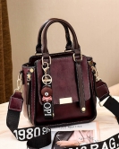 Bag women's fashion retro handbag Simple casual temperament shoulder glyph bodies