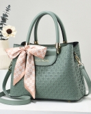 Bag women's solid color fashion woven handbag Middle -aged mothers bag shoulder mesengers bag