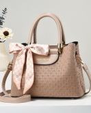 Bag women's solid color fashion woven handbag Middle -aged mothers bag shoulder mesengers bag